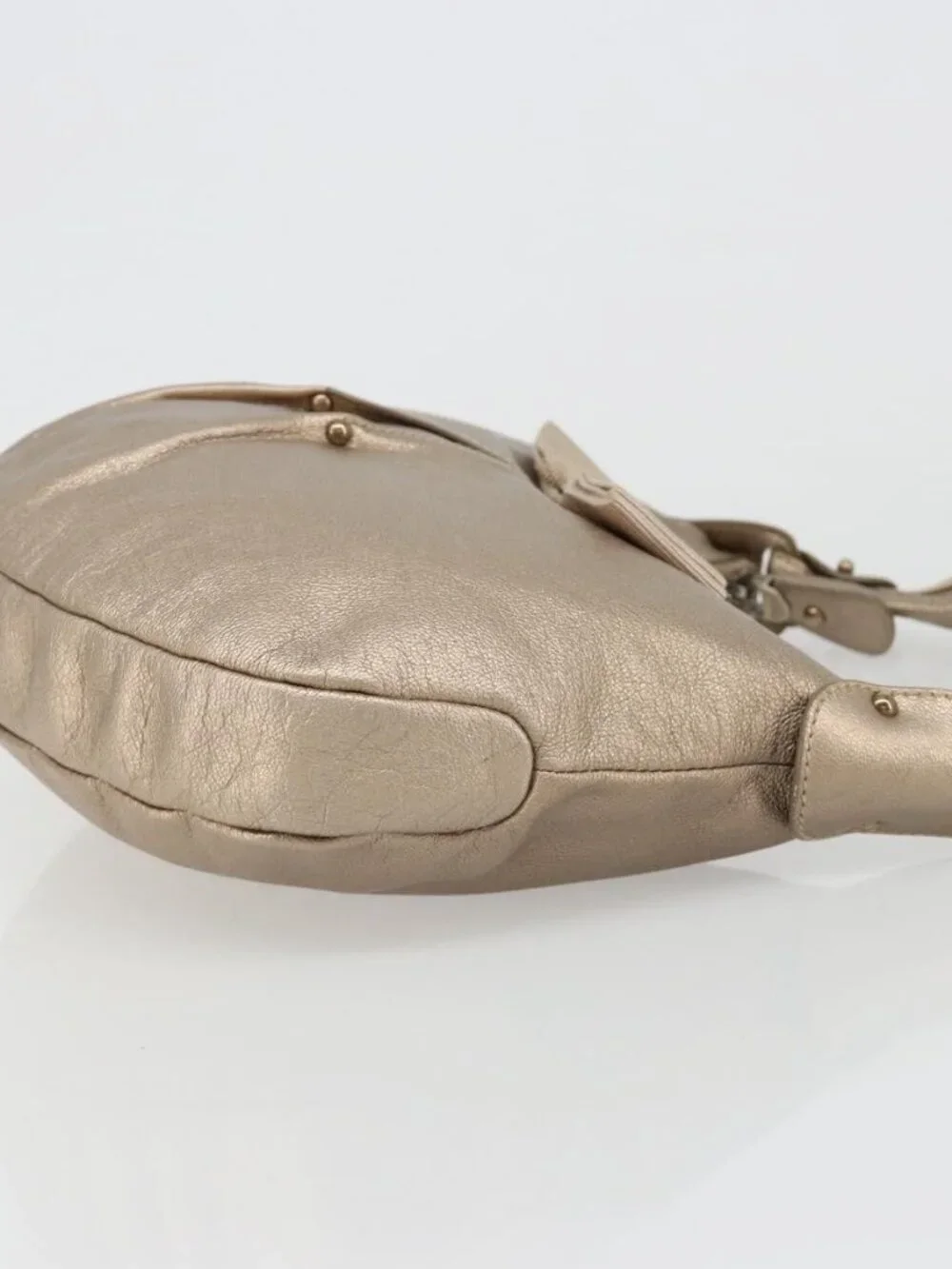 Salvatore Ferragamo Vala Shoulder Bag Leather Champagne Gold Gold Auth 186269A